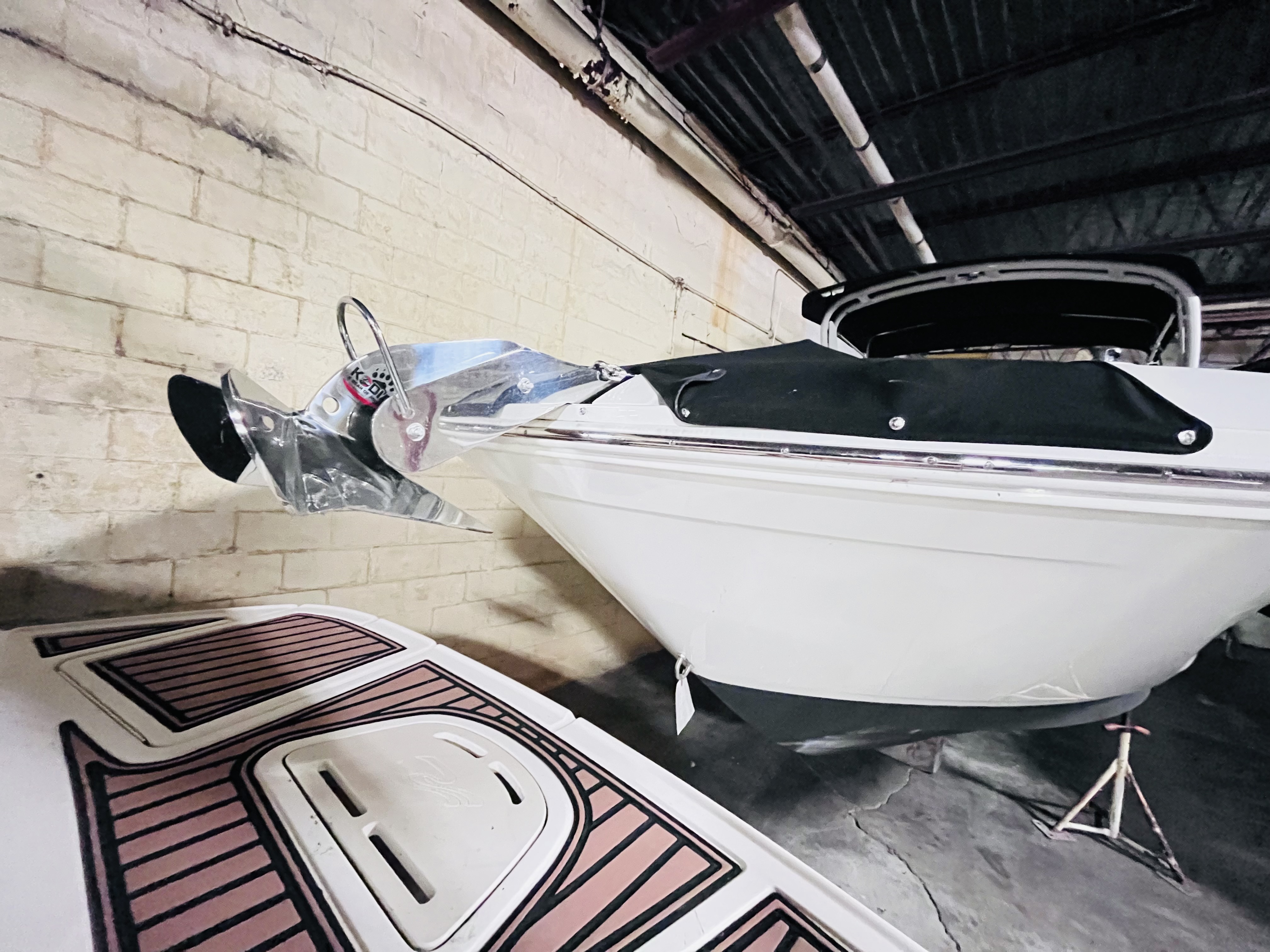 2025 Sea Ray SDX 290 Outboard Deck Boat