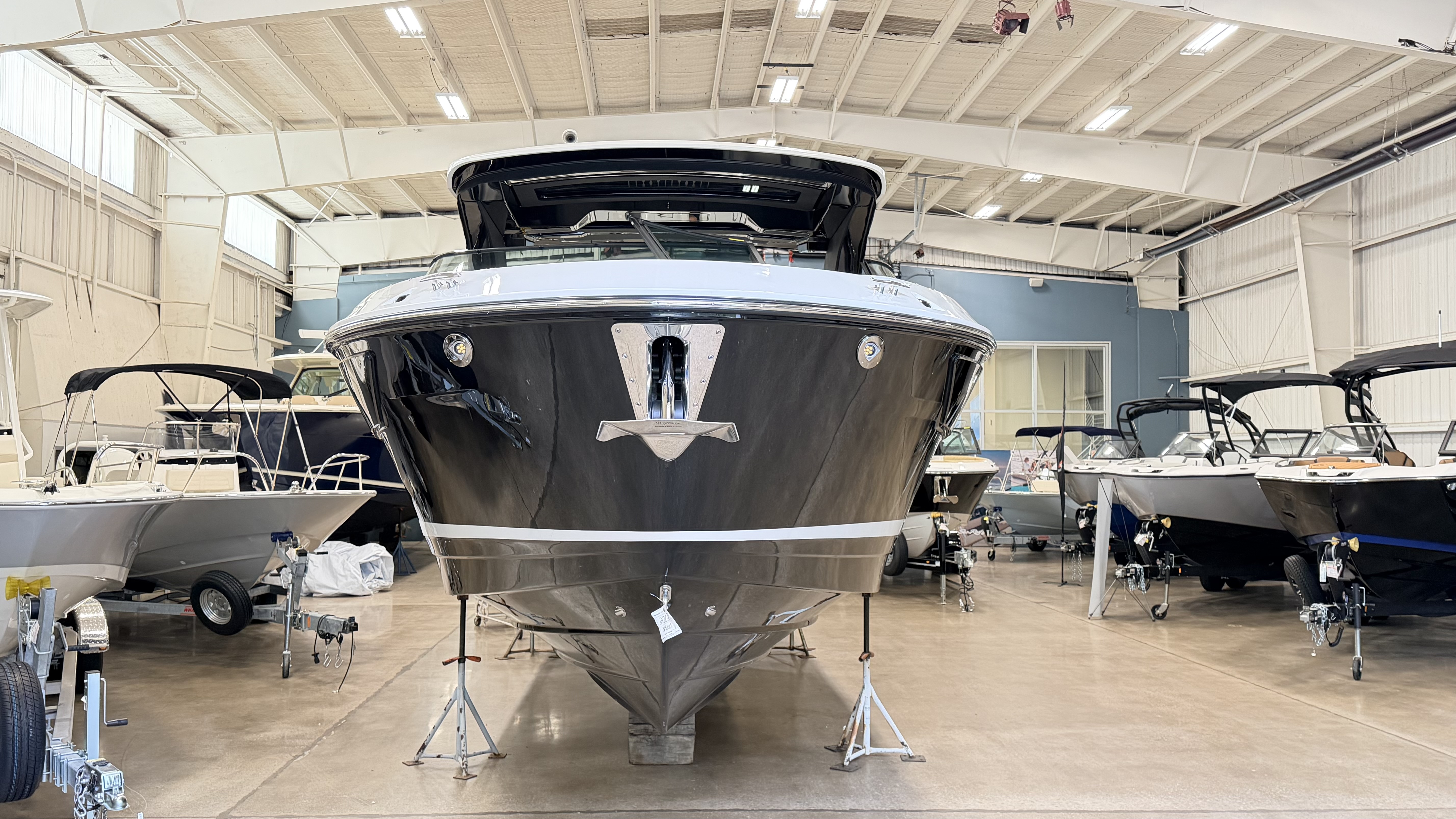 2027 Sea Ray SLX 360 Outboard Bowrider