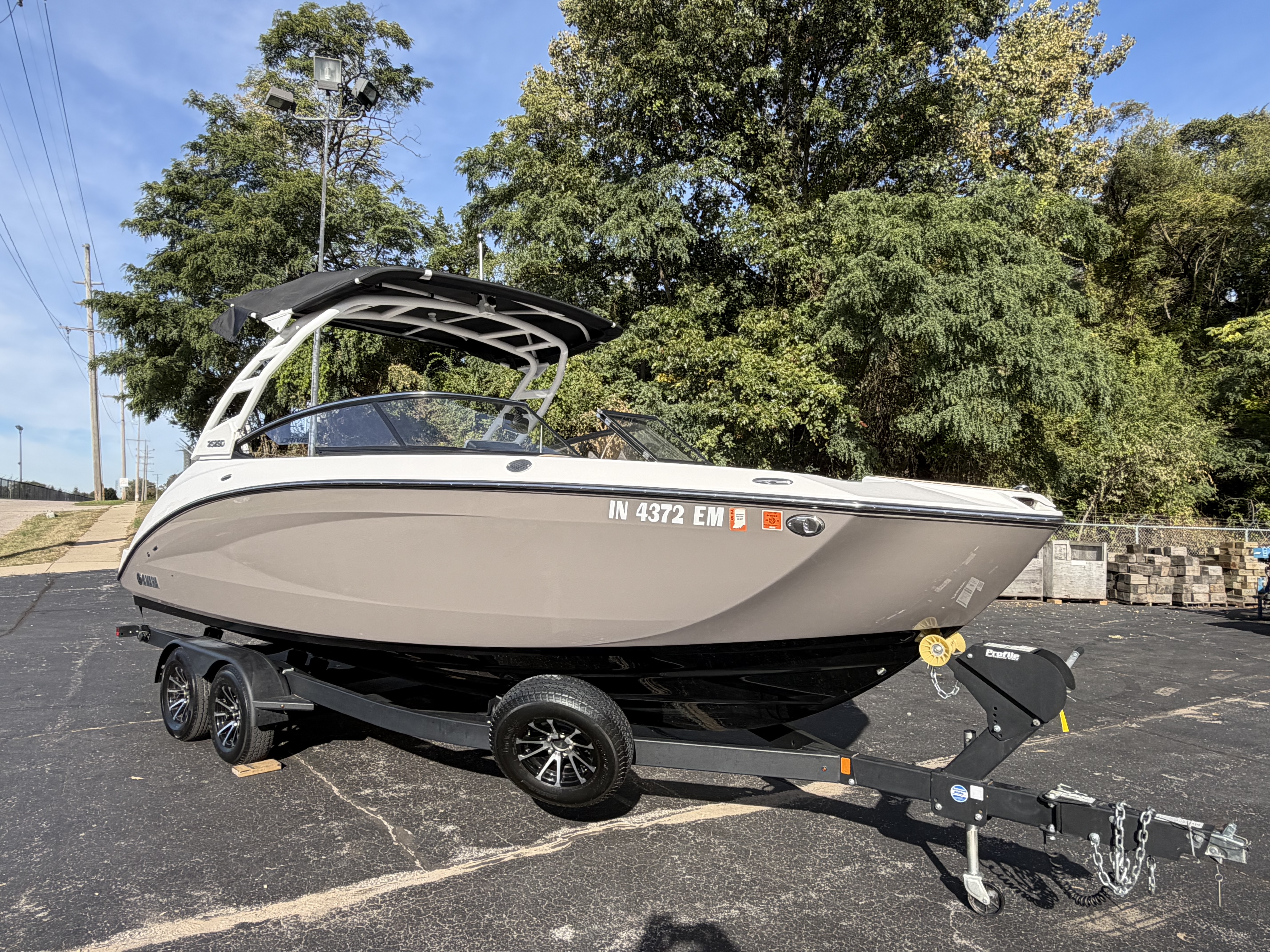 2023 Yamaha Boats 252 SD Jet Boat